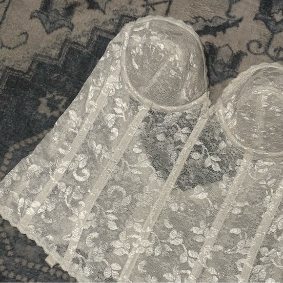 VINTAGE 70S 80S WHITE CARNIVAL BUSTIER STRAPLESS STRUCTURED LACE CORSET TOP BRA - Picture 10 of 16